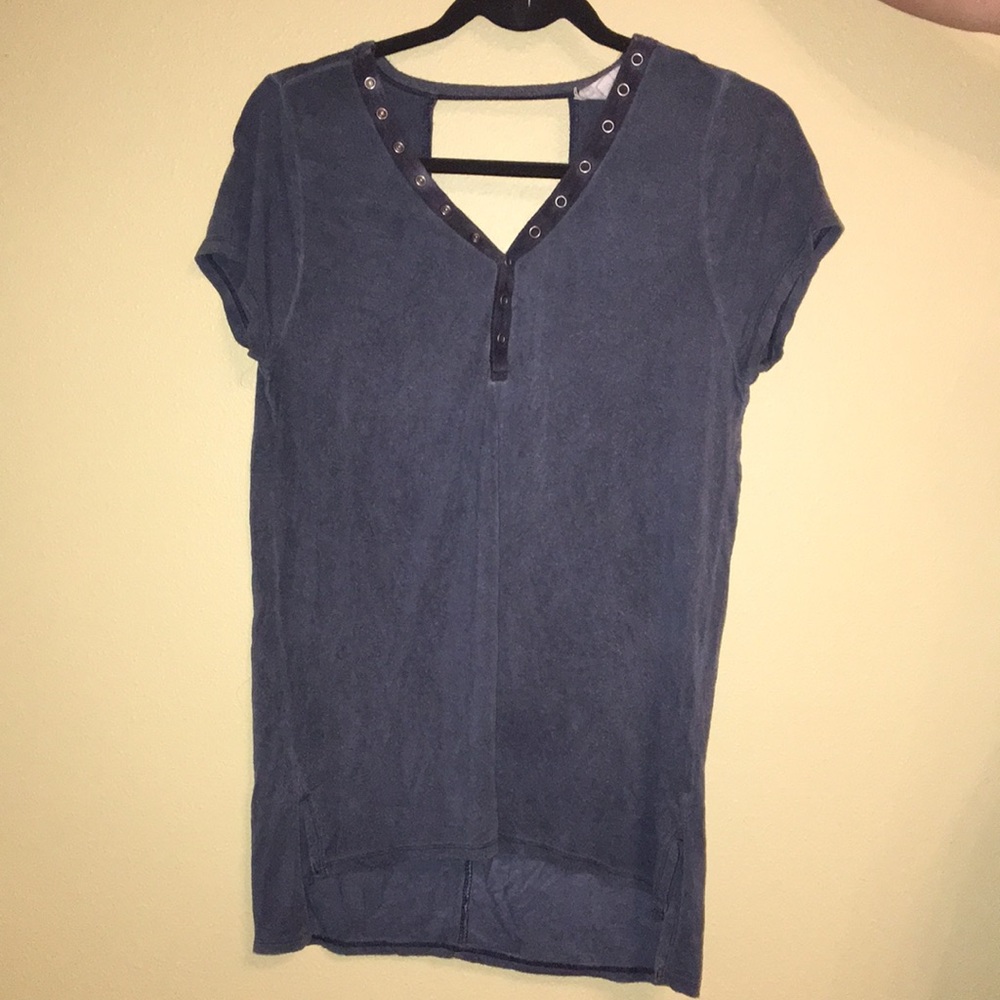 V-neck shirt with lower back CloudChaser  size M